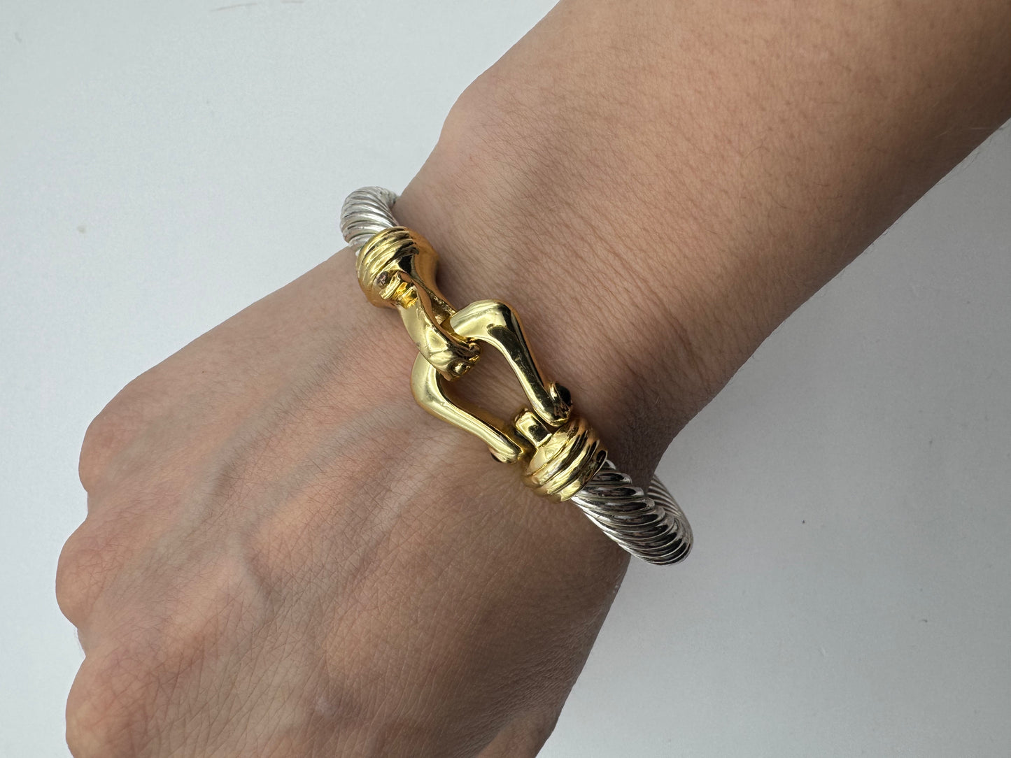 Vintage 2 Tone Twisted Cable Renaissance Revival Black Cabochon Bracelet