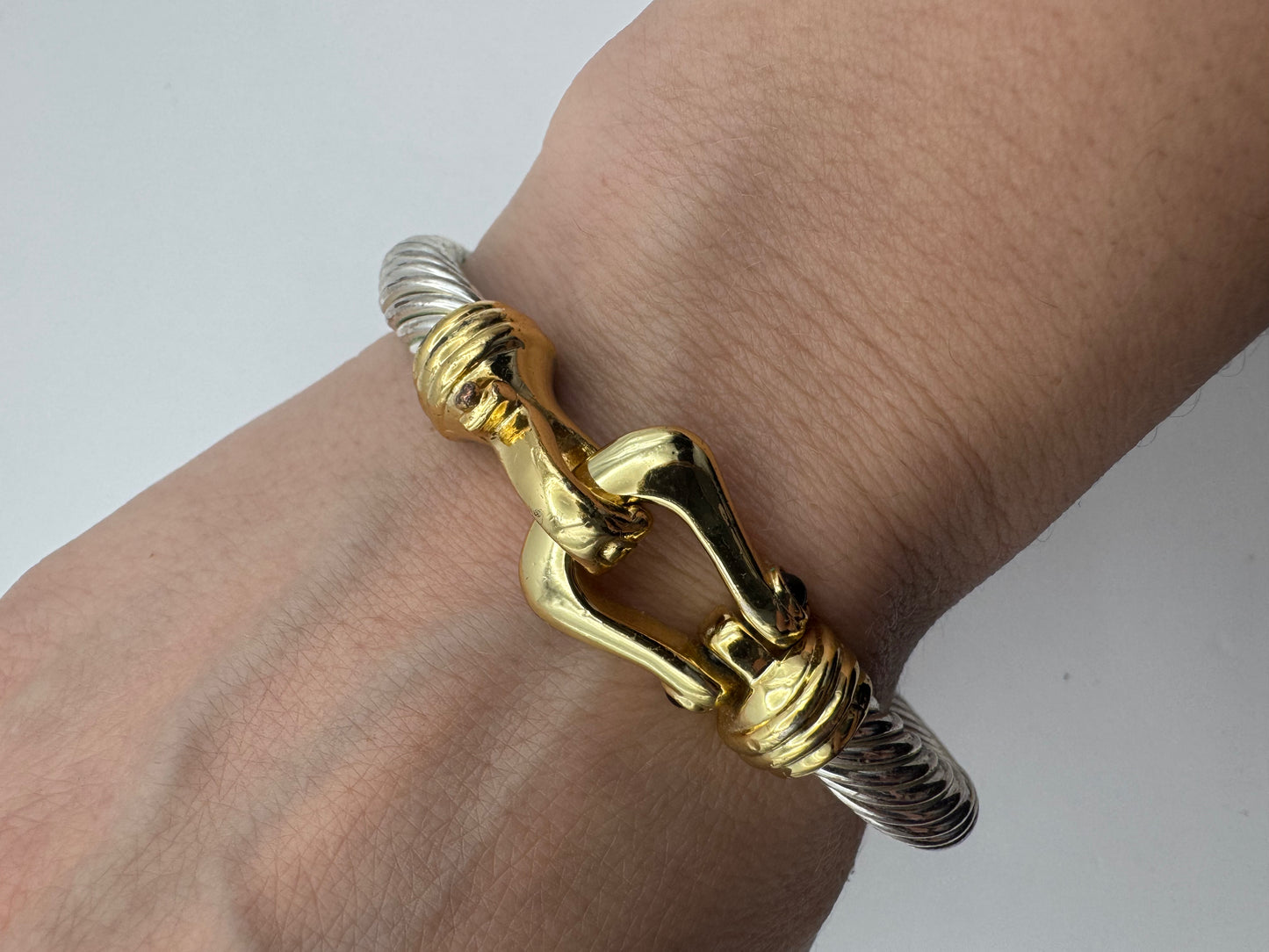 Vintage 2 Tone Twisted Cable Renaissance Revival Black Cabochon Bracelet