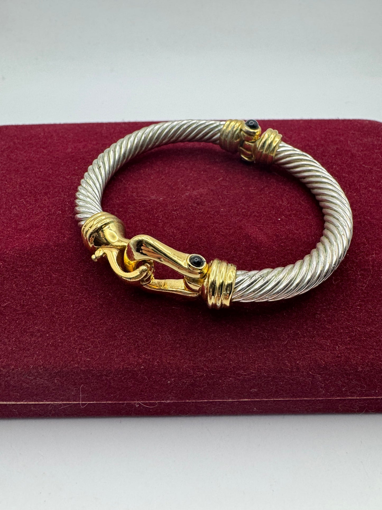 Vintage 2 Tone Twisted Cable Renaissance Revival Black Cabochon Bracelet