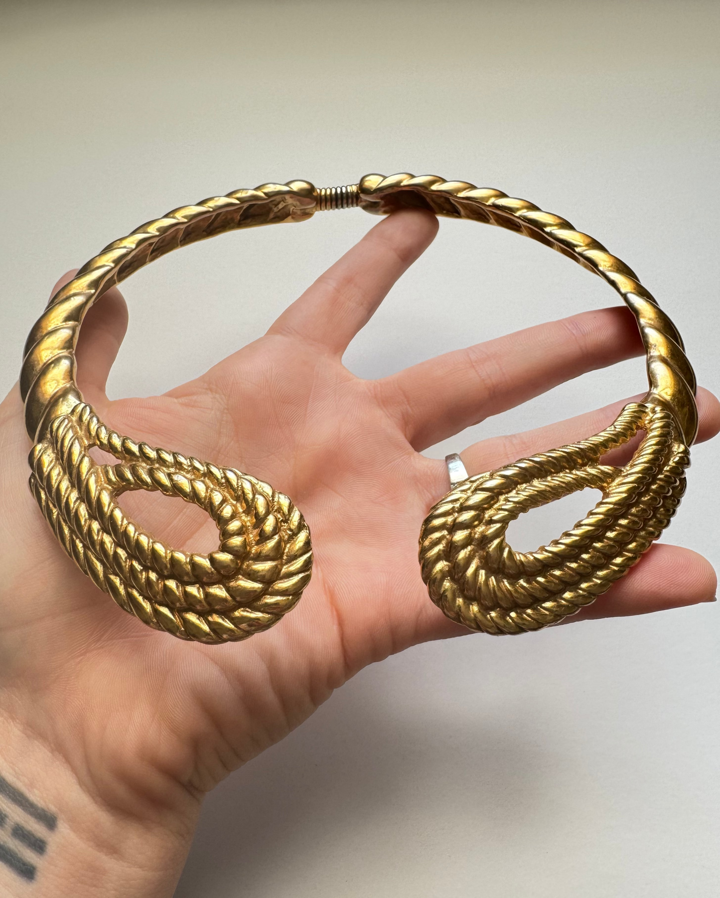 Vintage Bold Gold-Tone Rope Twist Torque Collar Necklace
