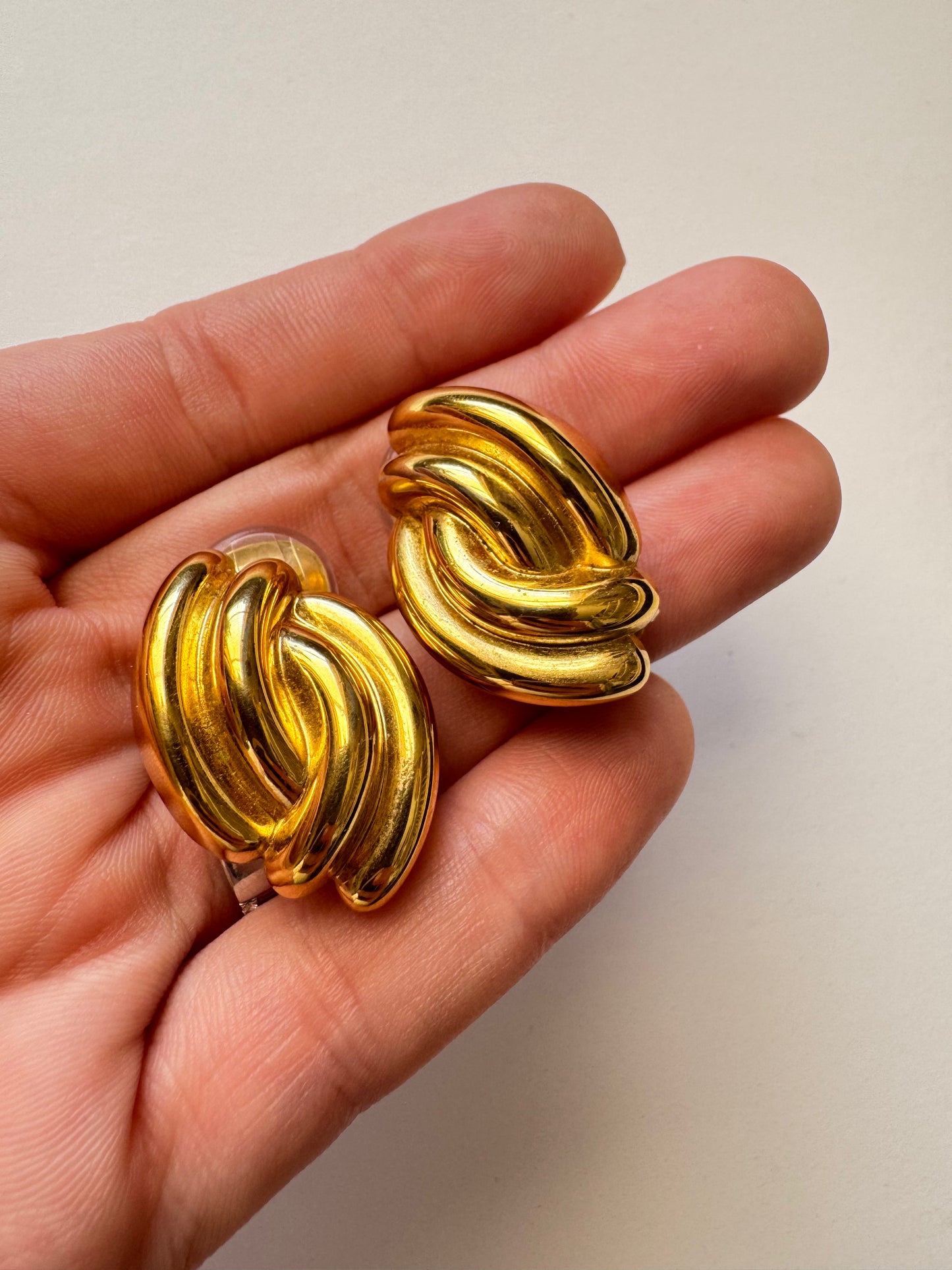 Christian Dior Vintage Gold-Tone Knot Clip-On Earrings