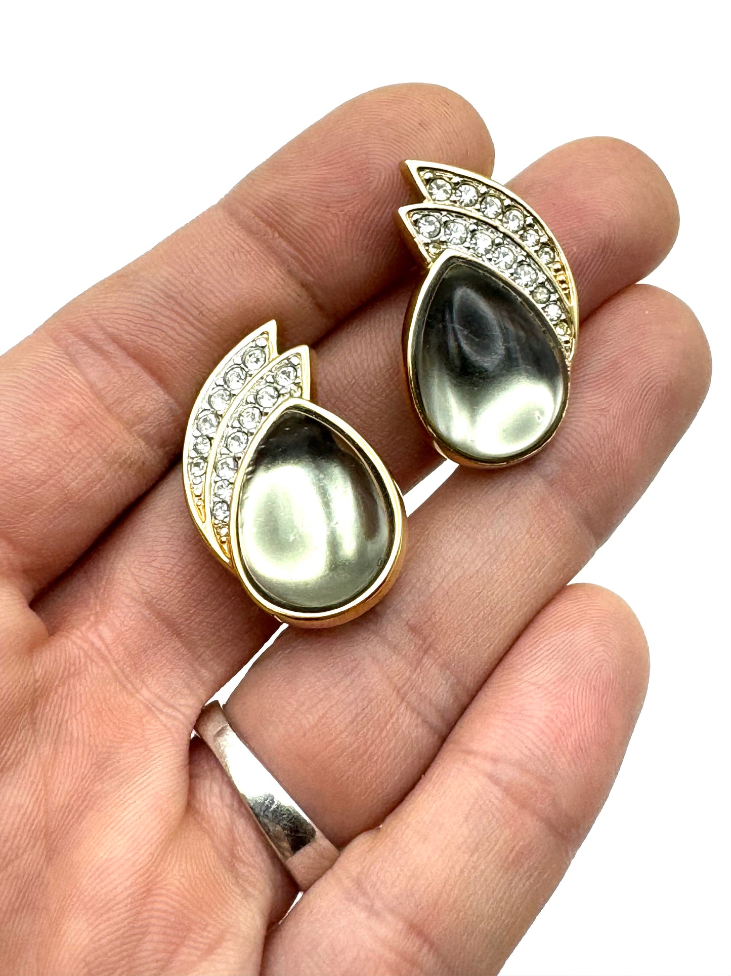 Vintage D.S. Co. Daniel Swarovski Clip on Earrings