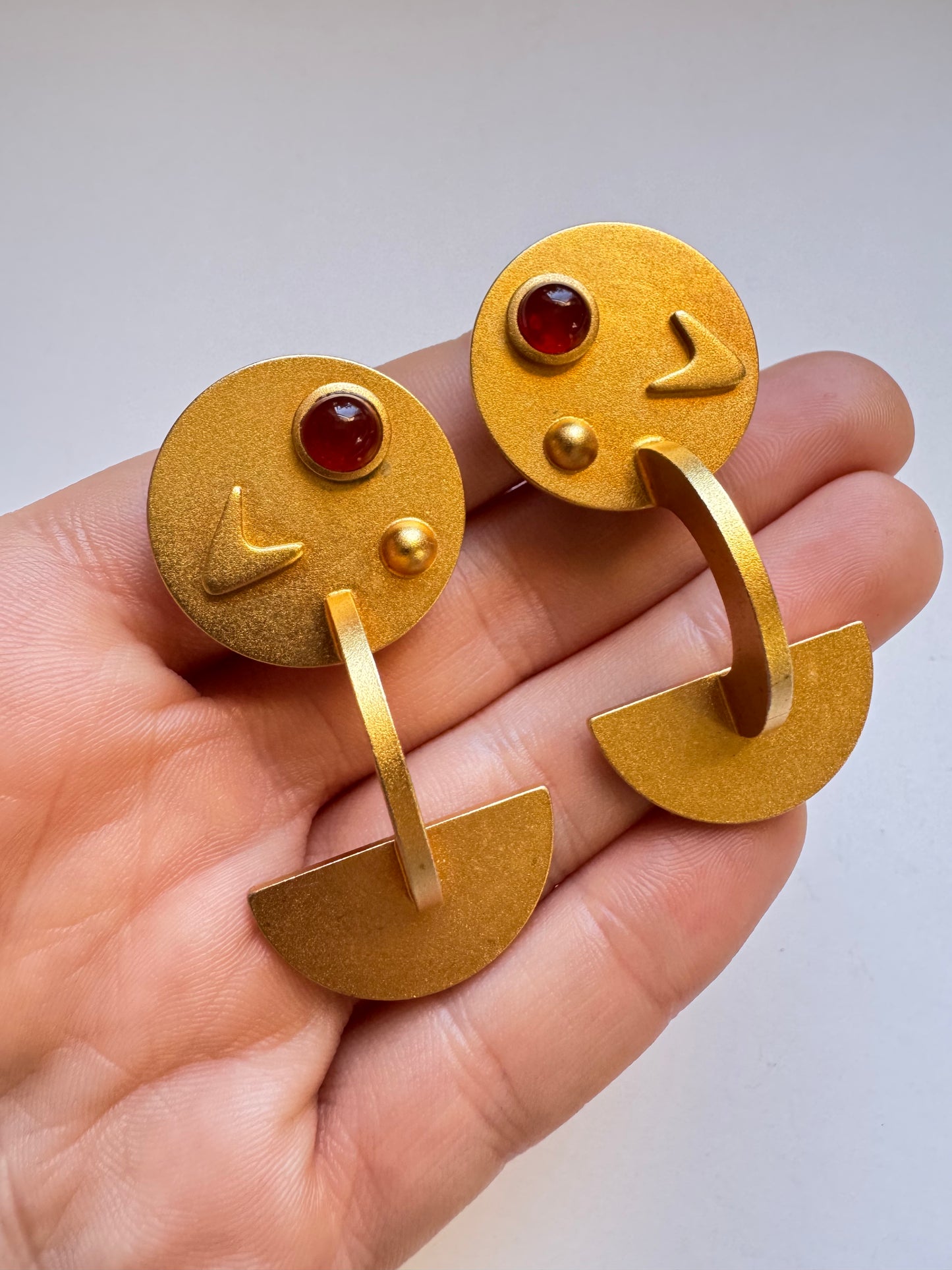 Vintage Karen Hall Abstract Modernist Gold Tone Clip-On Earrings