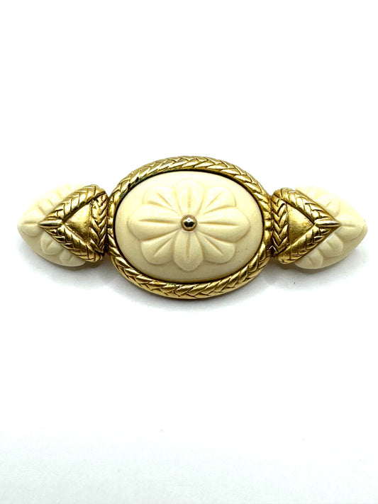 Vintage Oscar De La Renta Gold Tone Brooch