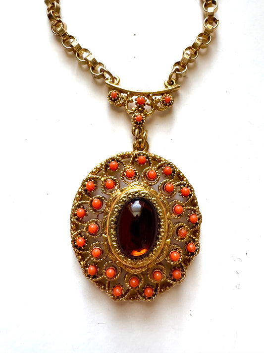 Vintage Amber Tone Lucite Cabochon & Coral Color Statement Pendant Choker Necklace