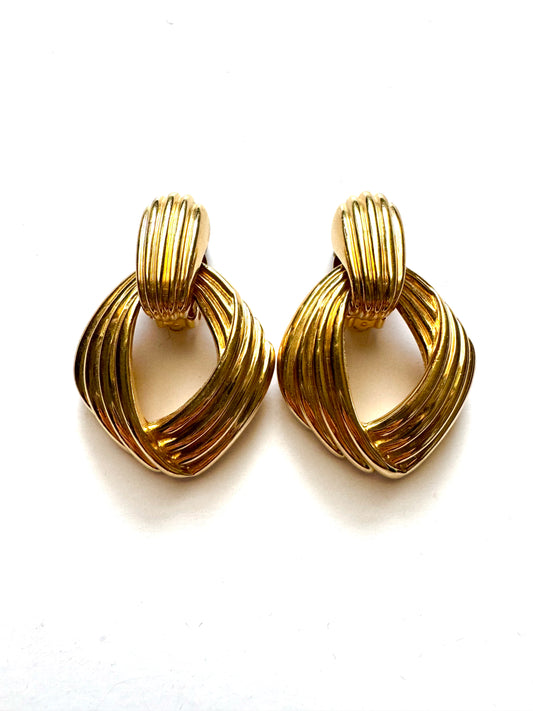 Vintage 1980s Signed Ciner Gold-Tone Dangle Clip-On Earrings