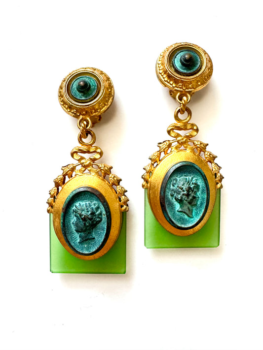 Vintage Linda Levinson Sculptural Gold Clip-On Earrings