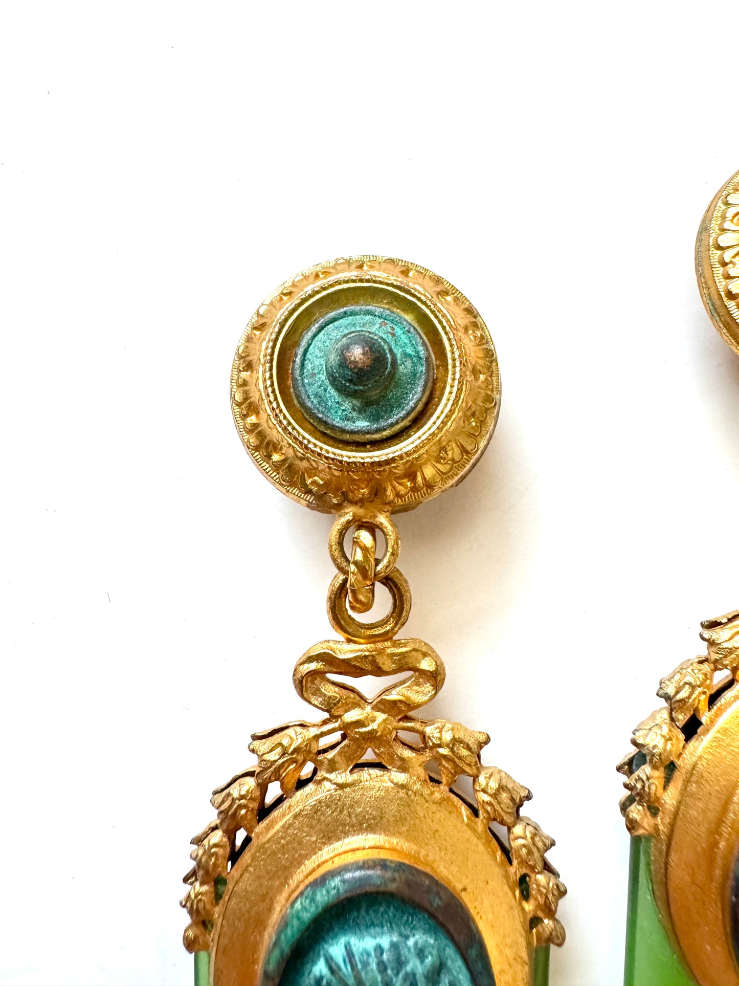 Vintage Linda Levinson Sculptural Gold Clip-On Earrings