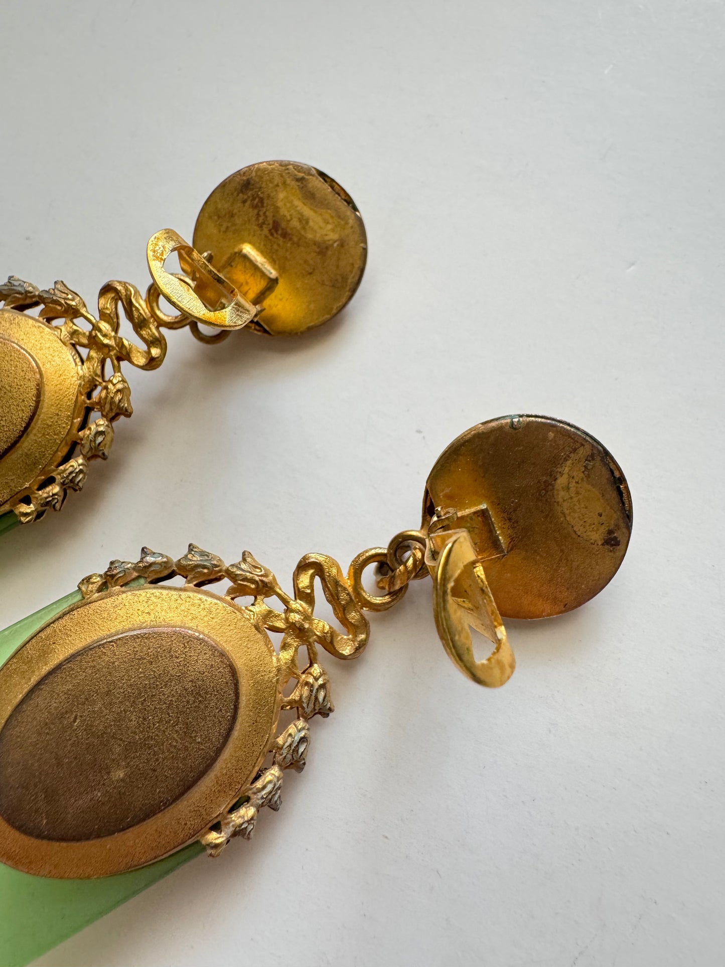 Vintage Linda Levinson Sculptural Gold Clip-On Earrings
