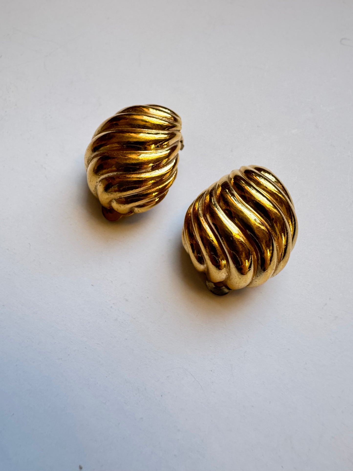 Vintage Ciner Gold Tone Clip On Earrings Sculptural Swirl Design