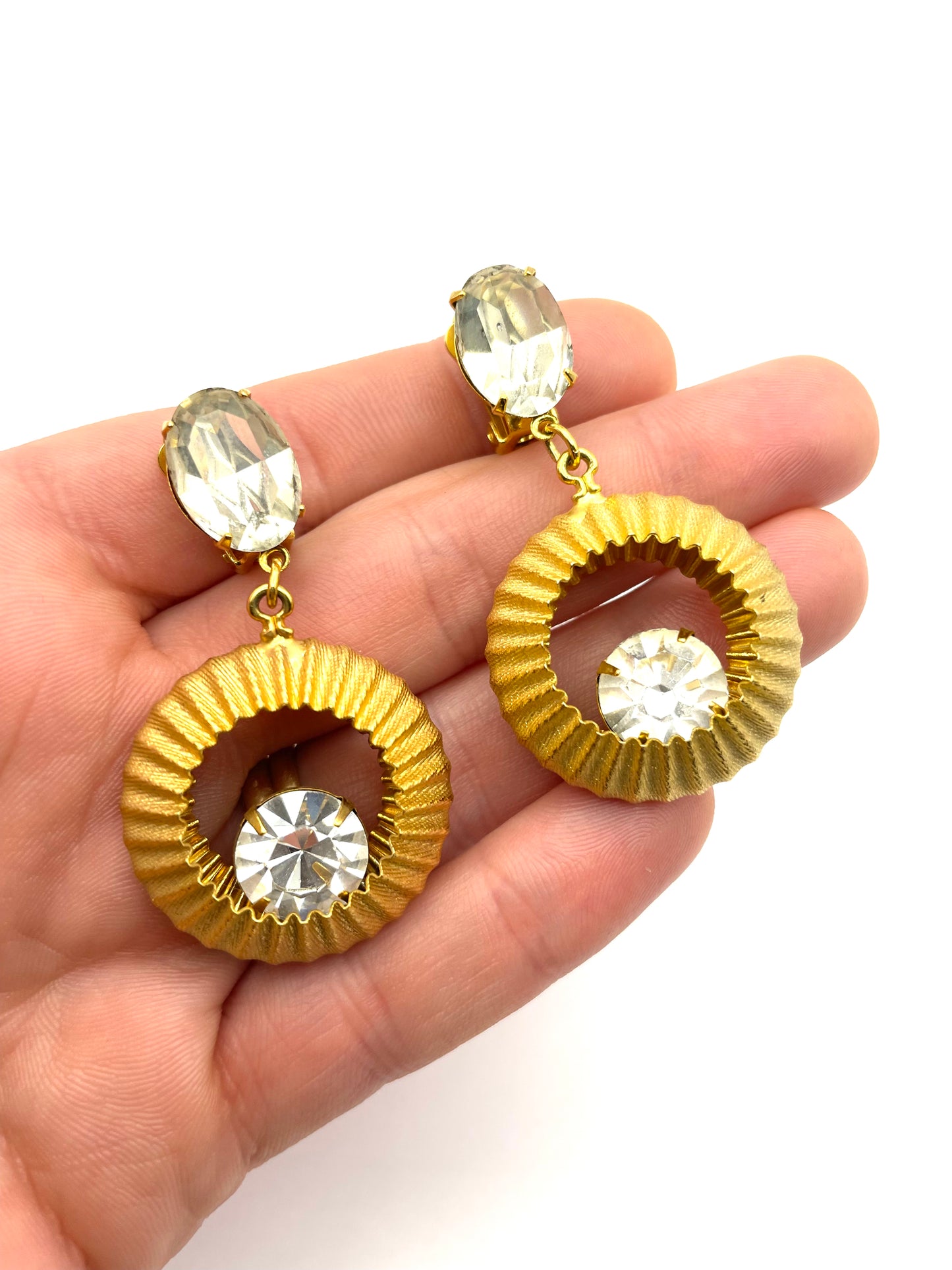 Vintage 1980's Gold Tone Drop Dangle Clip on Earrings